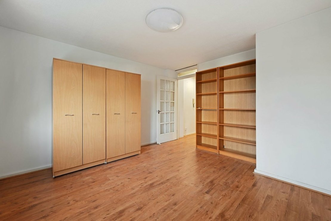 1 bedroom Flat for sale in Garfield Court-view8