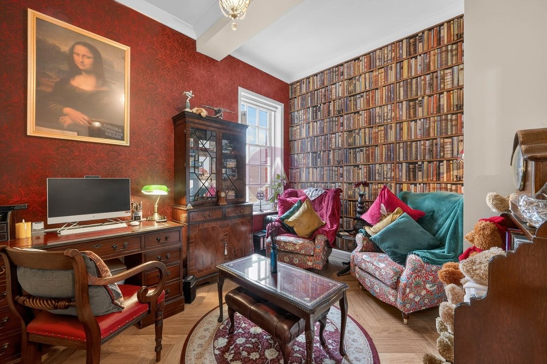 3 bedroom Maisonette for sale in Goldring Way-view15