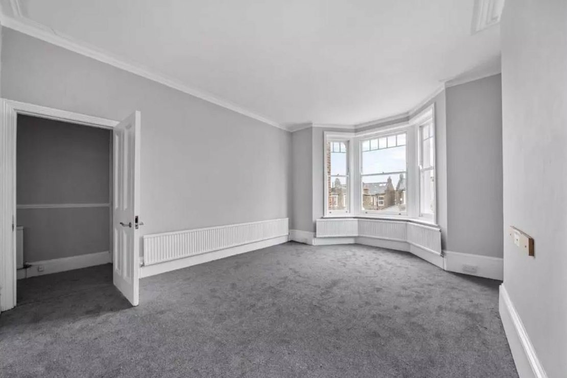 3 bedroom Flat for sale in Gondar Gardens-view6