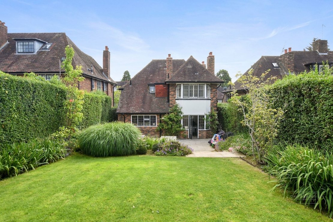 4 bedroom House for sale in Greenhalgh Walk-view15