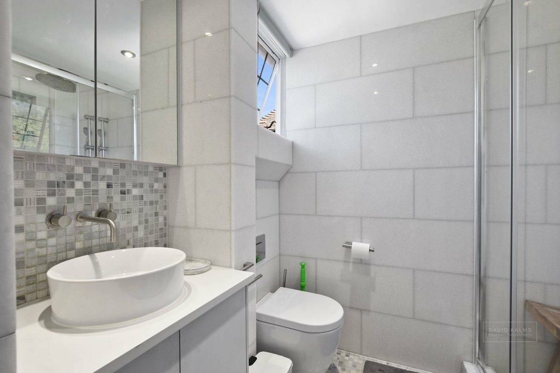 4 bedroom House for sale in Greenhalgh Walk-view12