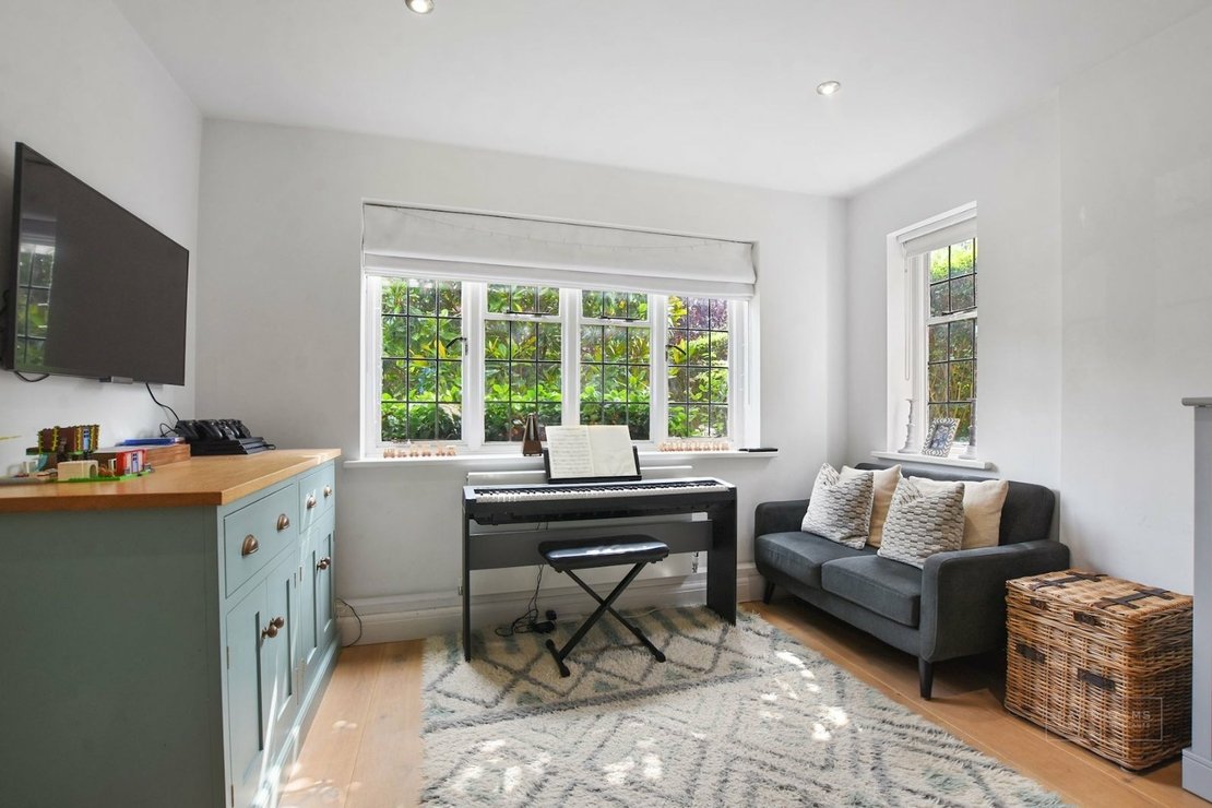 4 bedroom House for sale in Greenhalgh Walk-view6