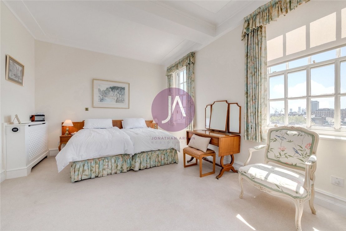 4 bedroom Flat for sale in Hereford House-view4
