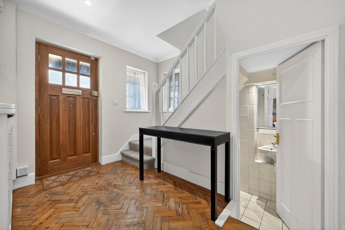 4 bedroom House for sale in Hill Rise-view15