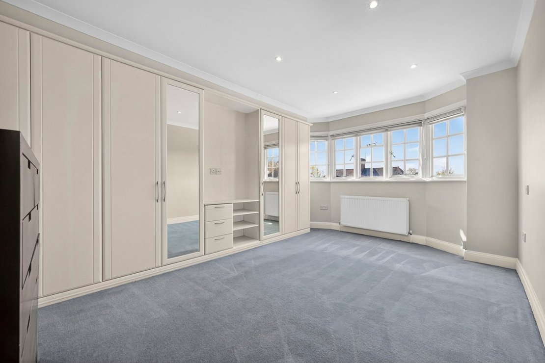 4 bedroom House for sale in Hill Rise-view7