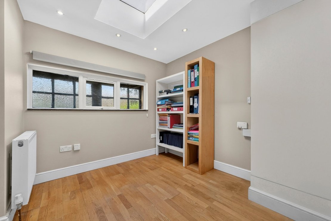 4 bedroom House for sale in Hill Rise-view13