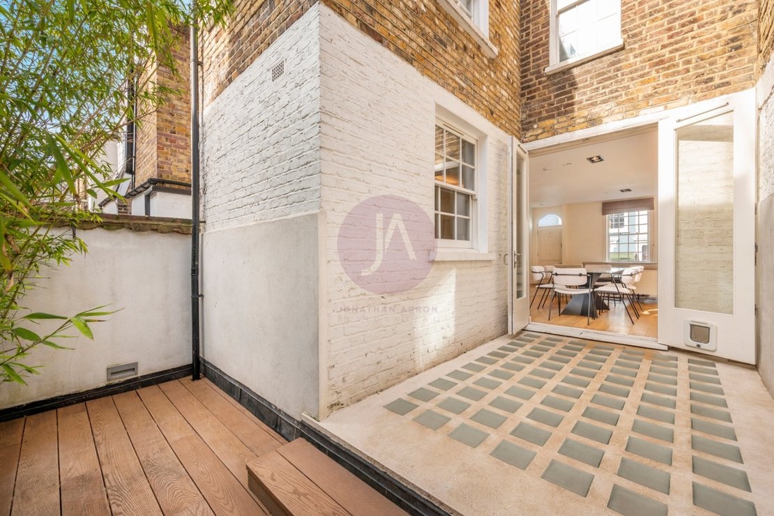 4 bedroom House for sale in Hillgate Place-view7