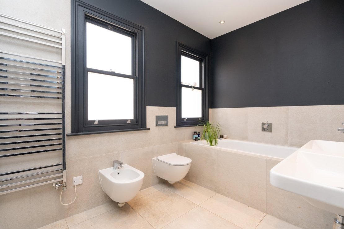 5 bedroom House for sale in Kings Road-view28