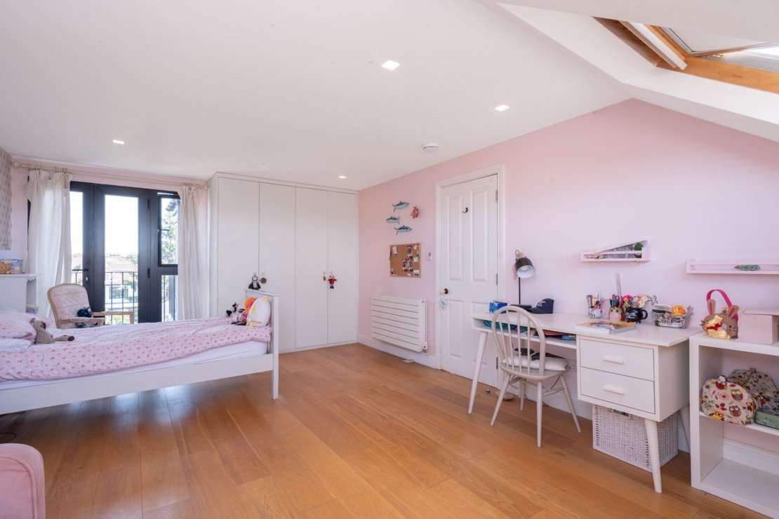 5 bedroom House for sale in Kings Road-view15