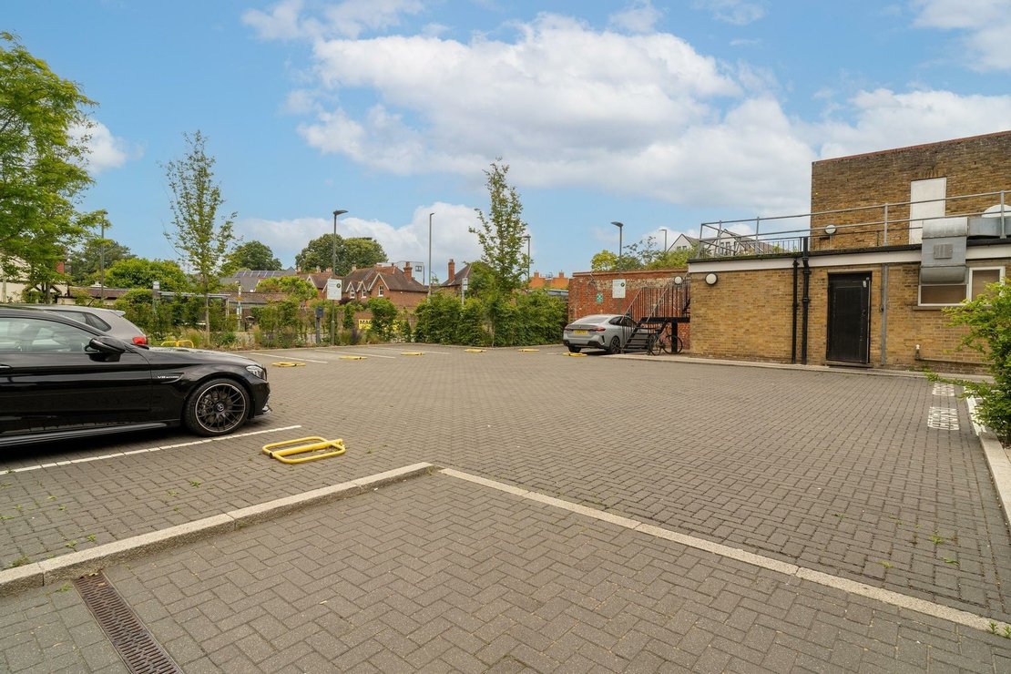 1 bedroom Flat for sale in Liberty House-view10