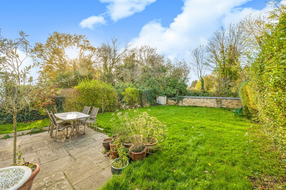 3 bedroom House for sale in Ludlow Way-view17