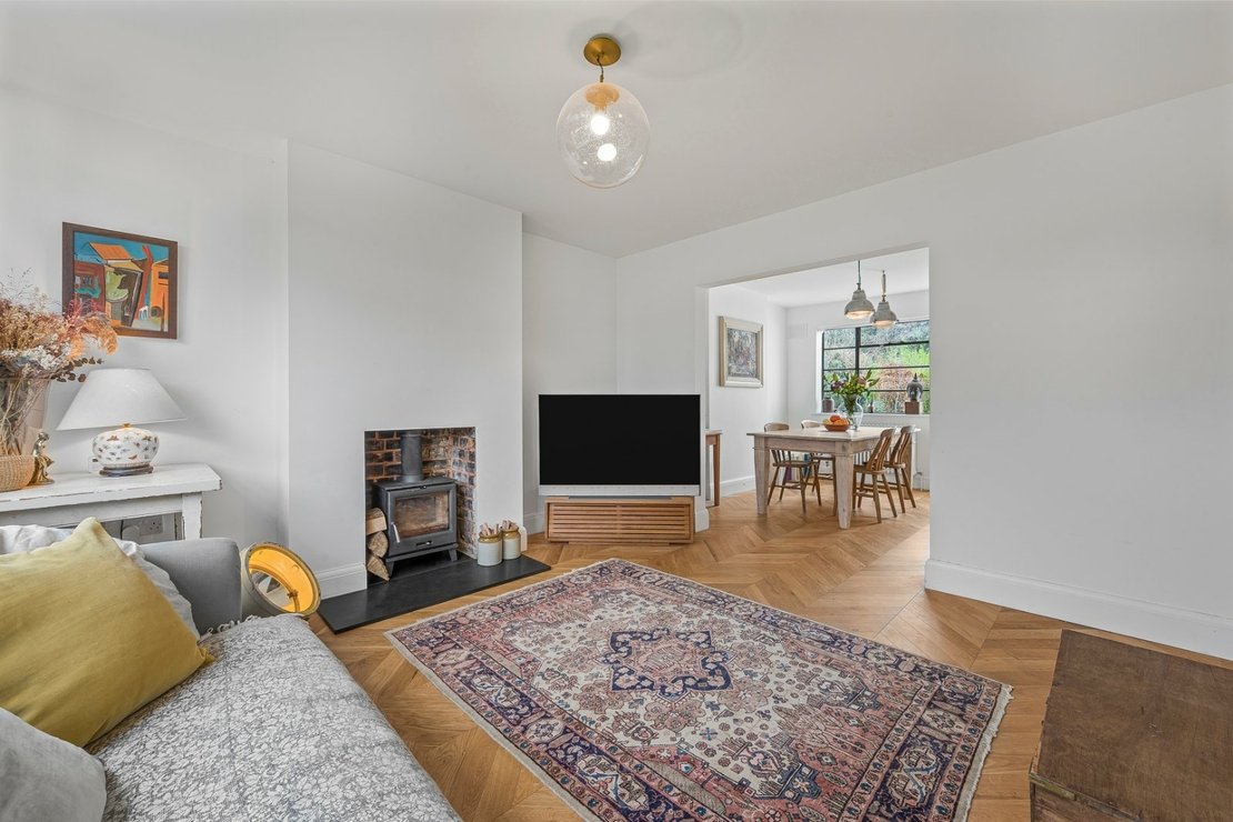 3 bedroom House for sale in Ludlow Way-view9