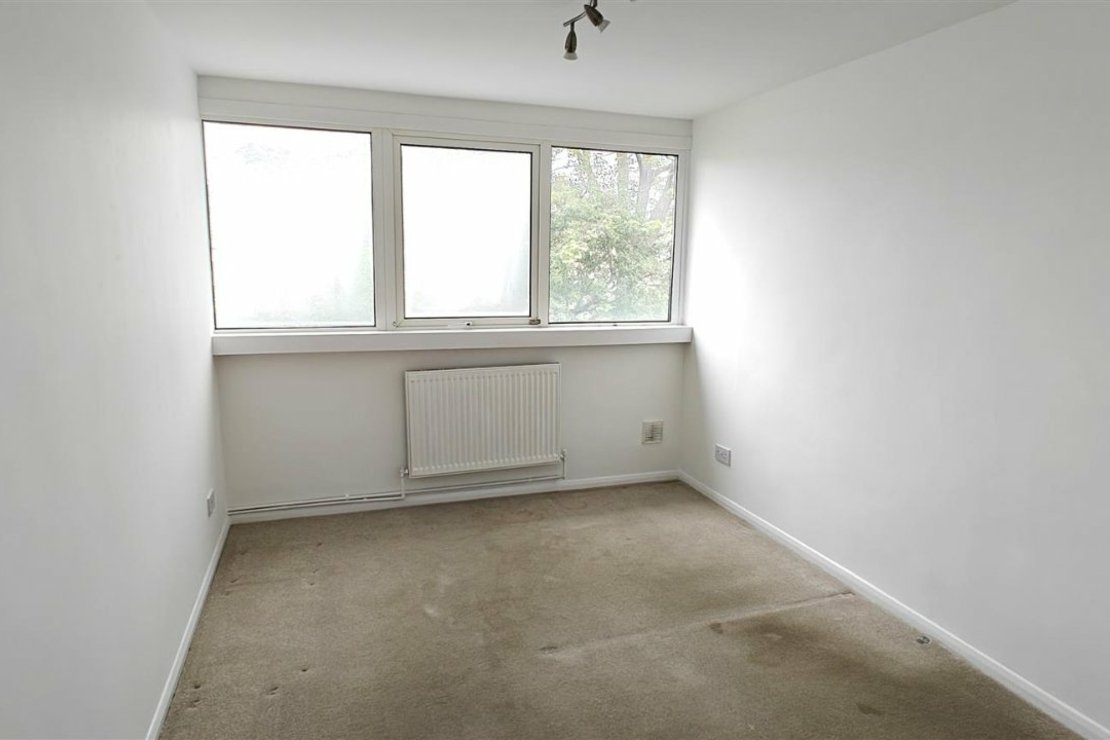 Flat for sale in Lyndum Court-view5