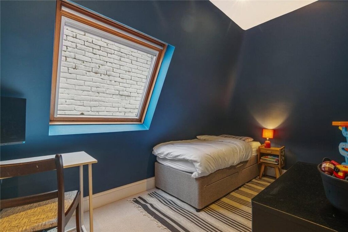 3 bedroom House for sale in Mallinson Road-view12