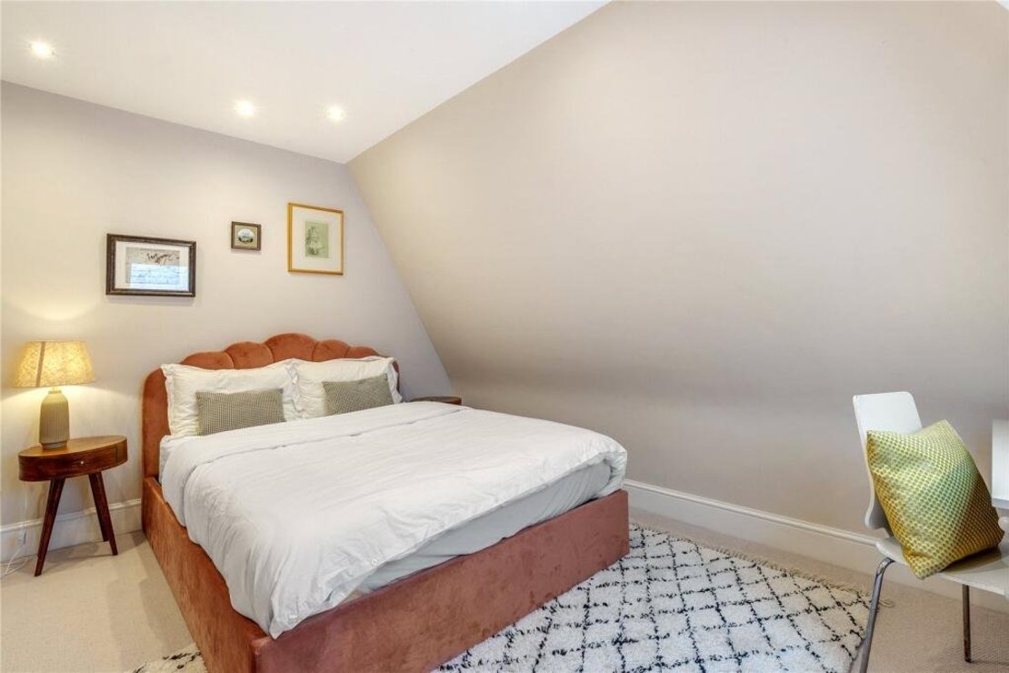 3 bedroom House for sale in Mallinson Road-view9