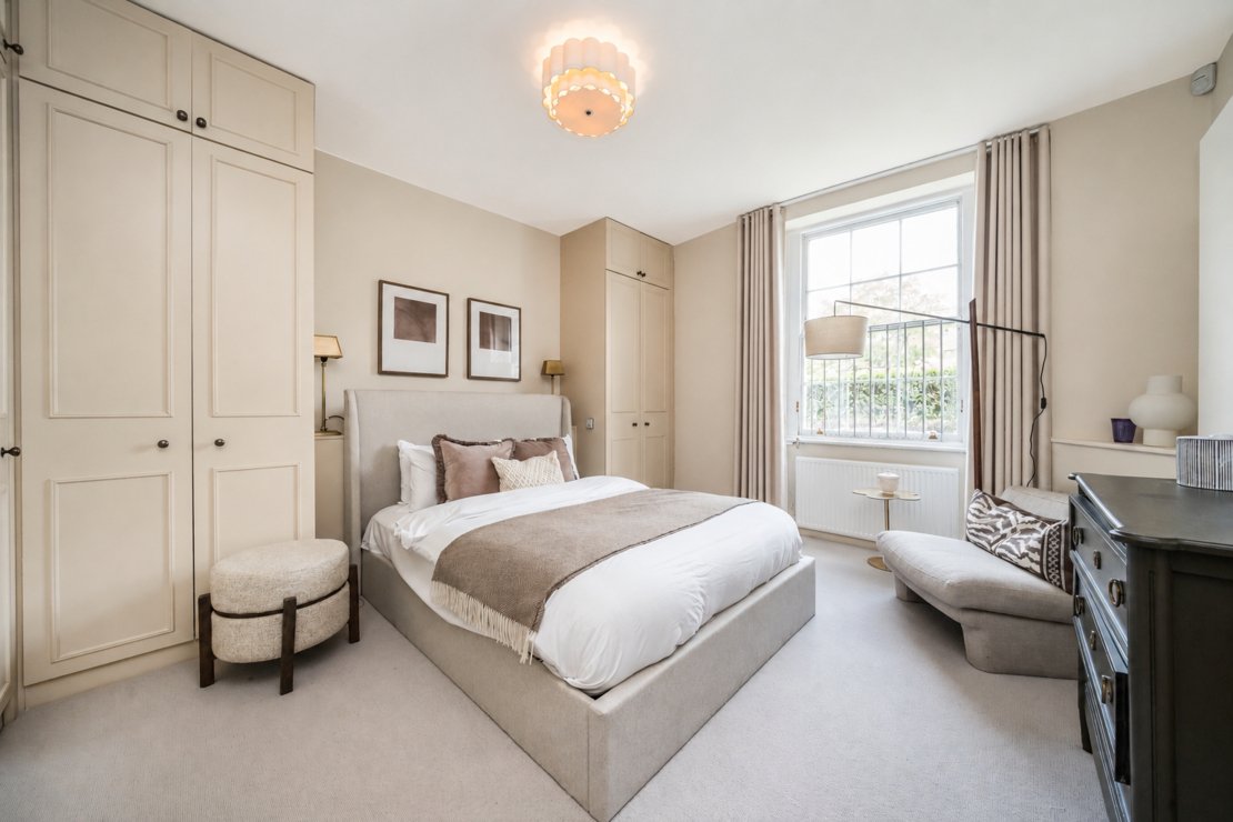2 bedroom Flat for sale in Marlborough Place-view5