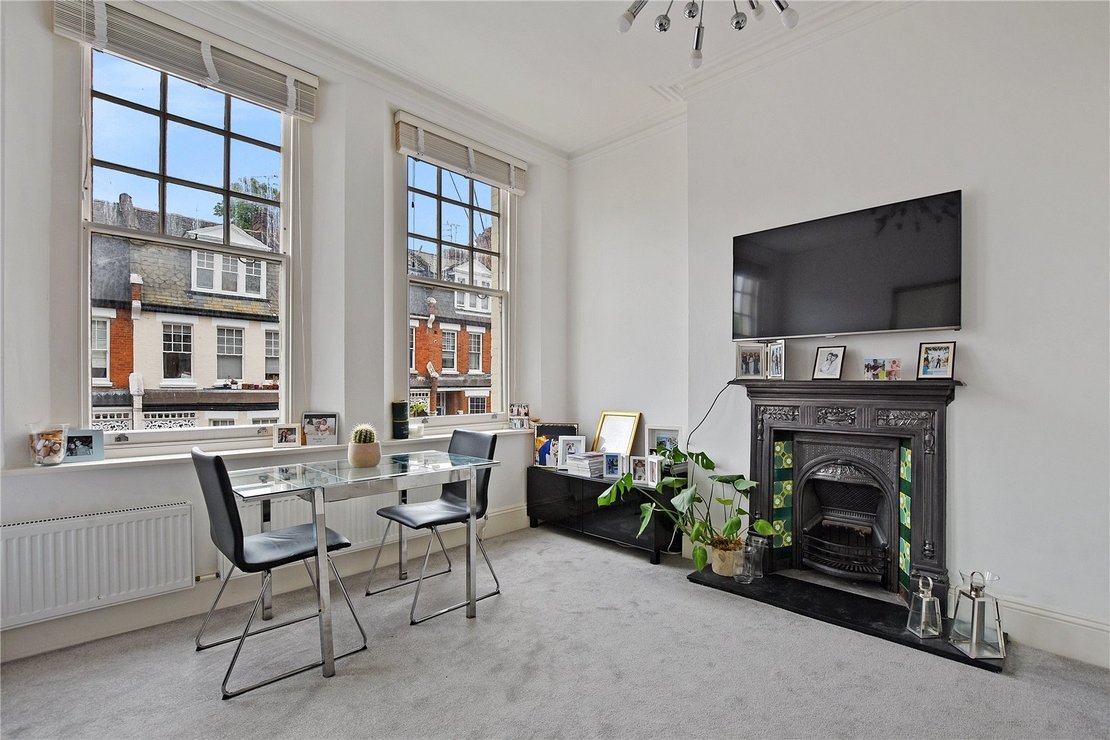 1 bedroom Flat for sale in Milton Avenue-view3