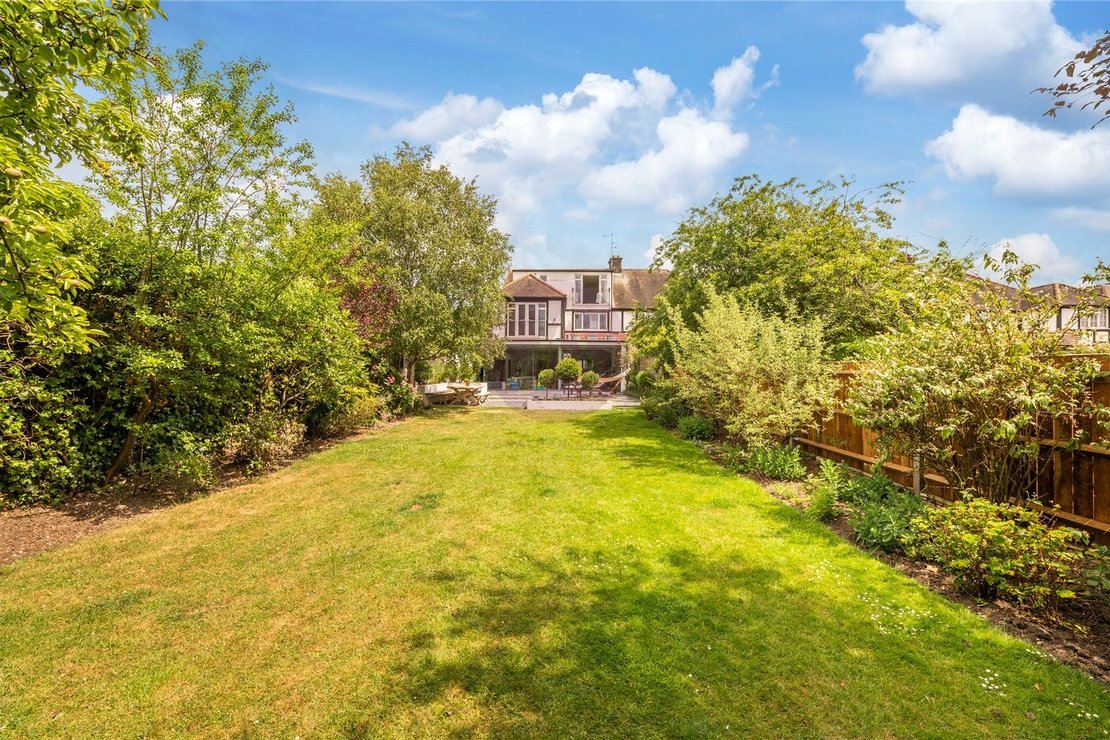 5 bedroom House for sale in Milverton Road-view21