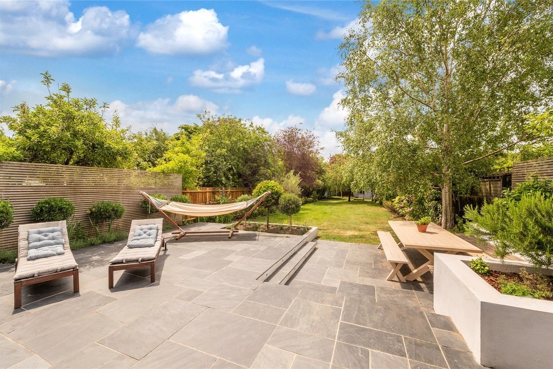 5 bedroom House for sale in Milverton Road-view2