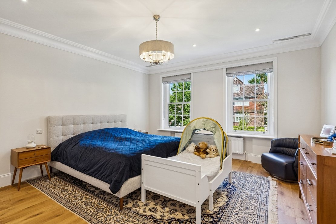 6 bedroom House for sale in Oakhill Avenue-view10
