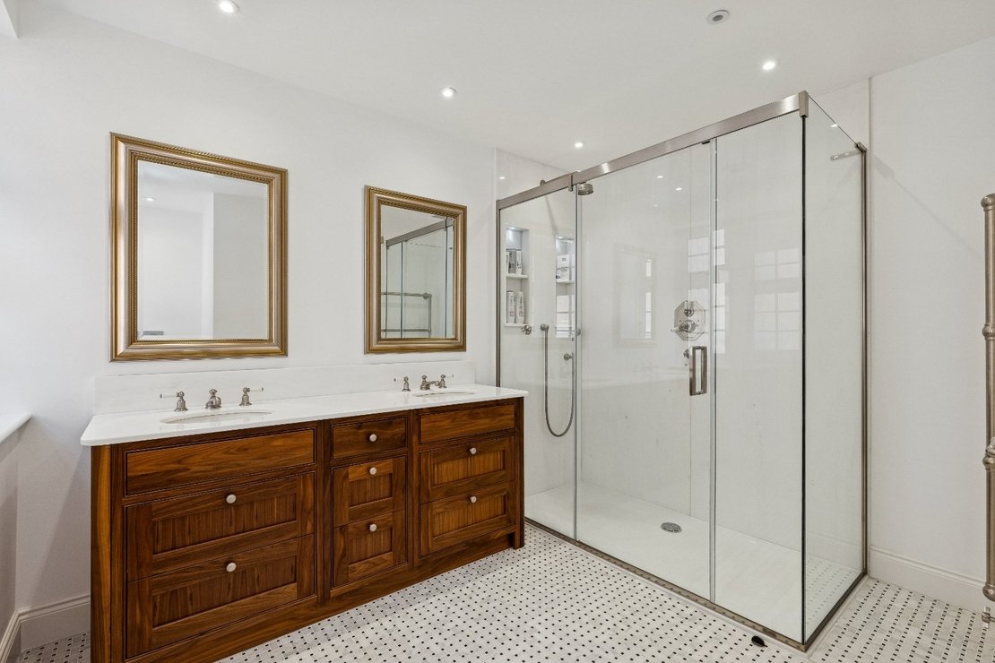 6 bedroom House for sale in Oakhill Avenue-view7