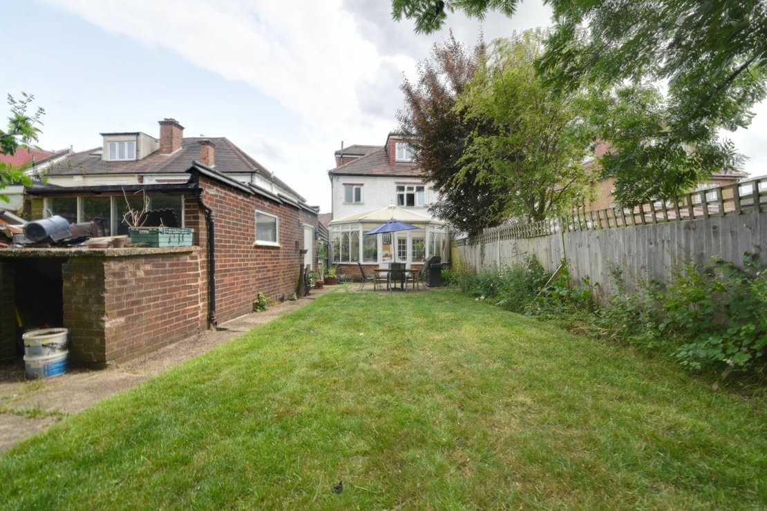4 bedroom House for sale in Orchard Avenue-view8