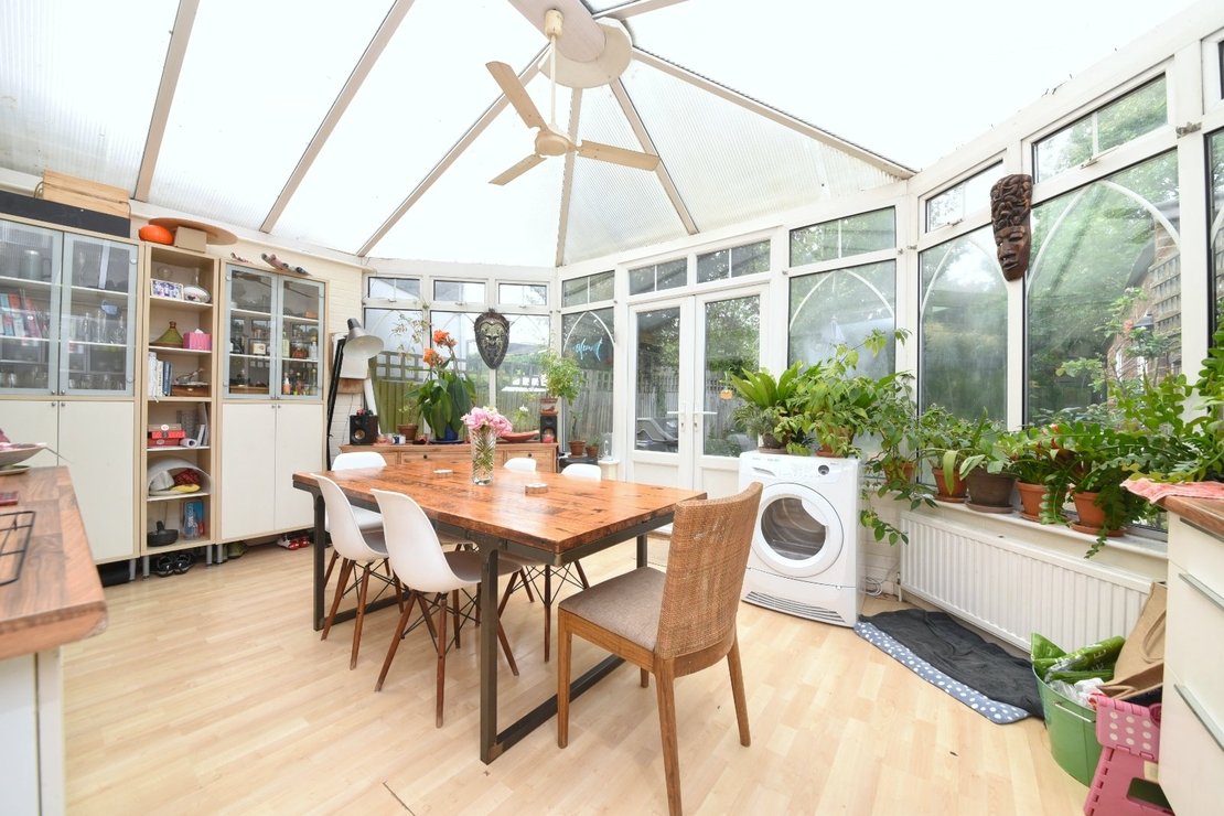 4 bedroom House for sale in Orchard Avenue-view4