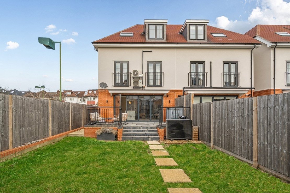 4 bedroom House,Newhome for sale in Portsdown Avenue-view2