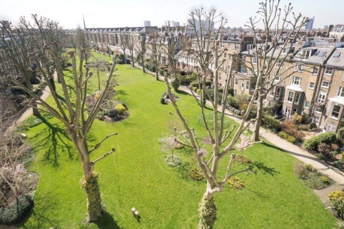 4 bedroom Flat for sale in Randolph Avenue-view4