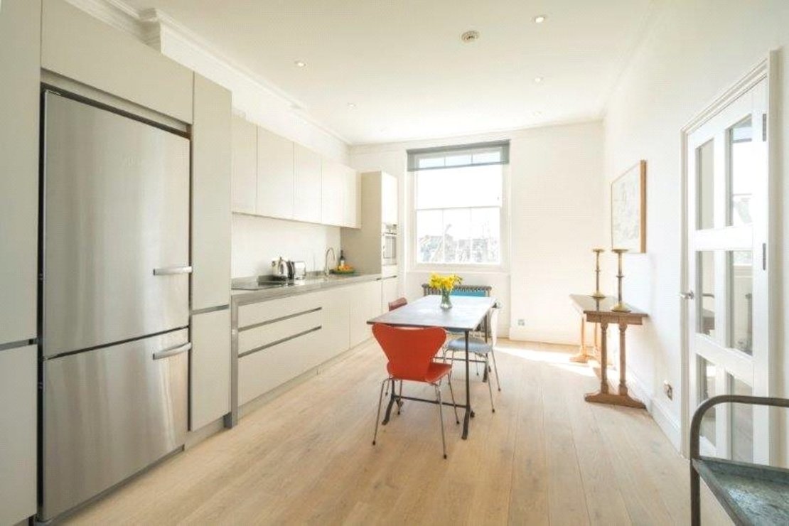 4 bedroom Flat for sale in Randolph Avenue-view7