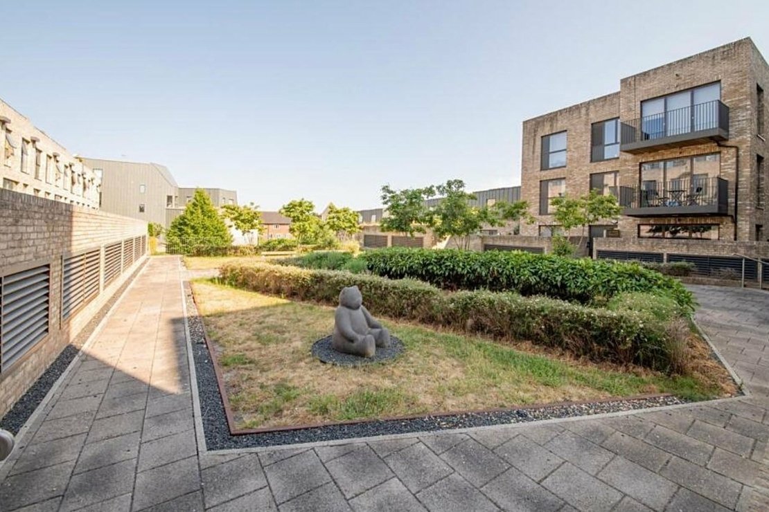 2 bedroom Flat for sale in Regiment Hill-view12