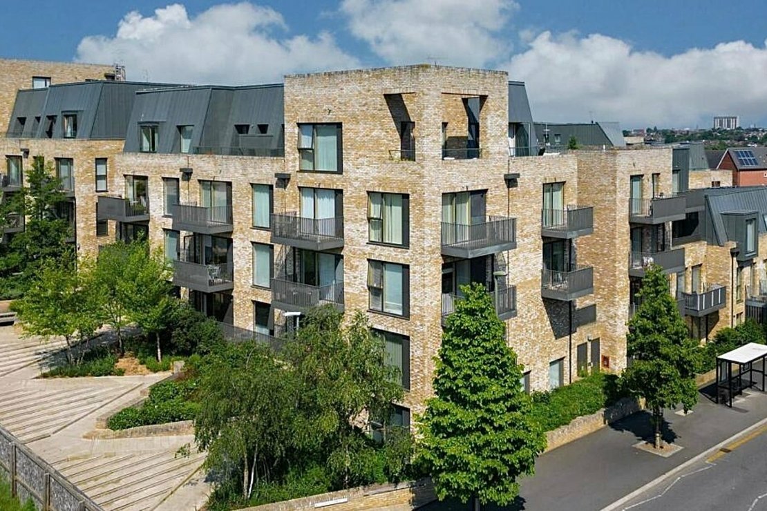 2 bedroom Flat for sale in Regiment Hill-view14