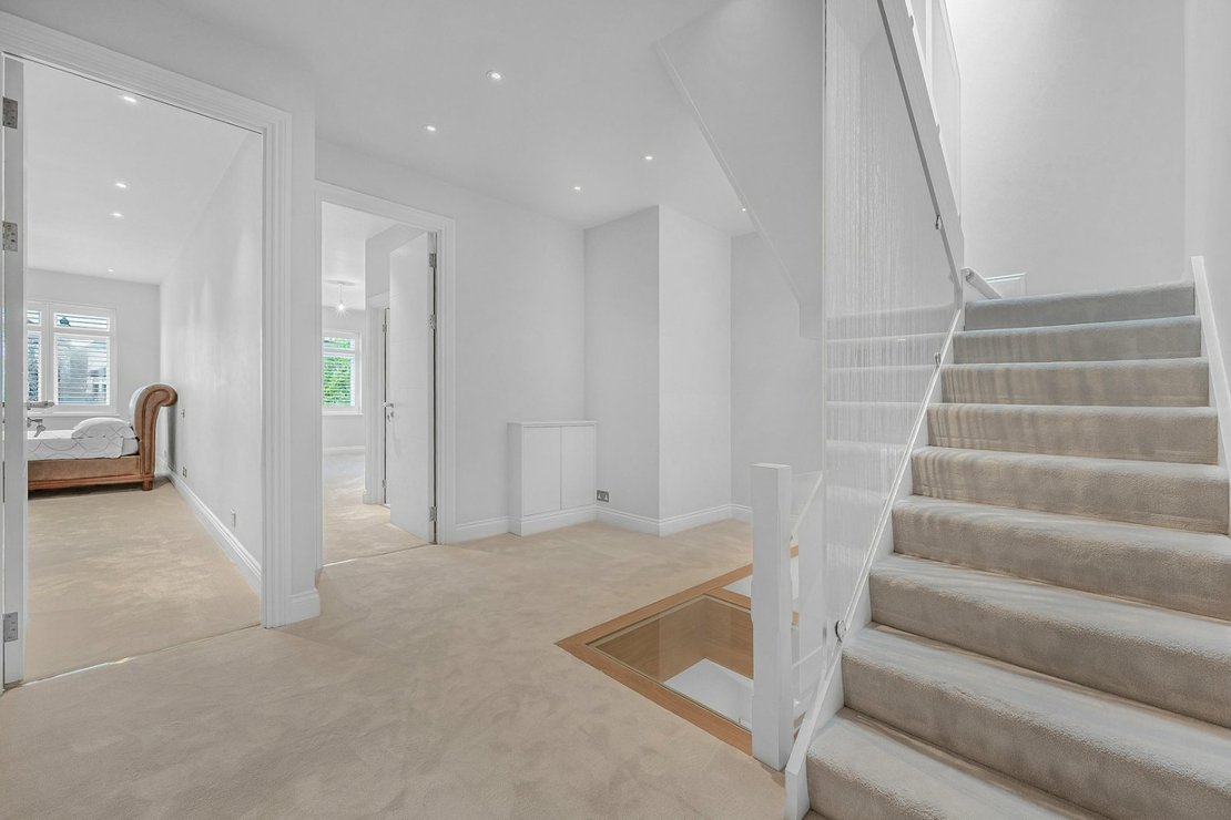 5 bedroom House for sale in Rowdon Avenue-view20