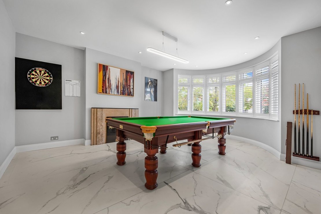 5 bedroom House for sale in Rowdon Avenue-view2