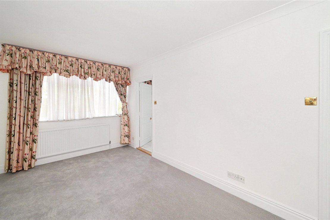 3 bedroom Flat for sale in Sheringham-view4