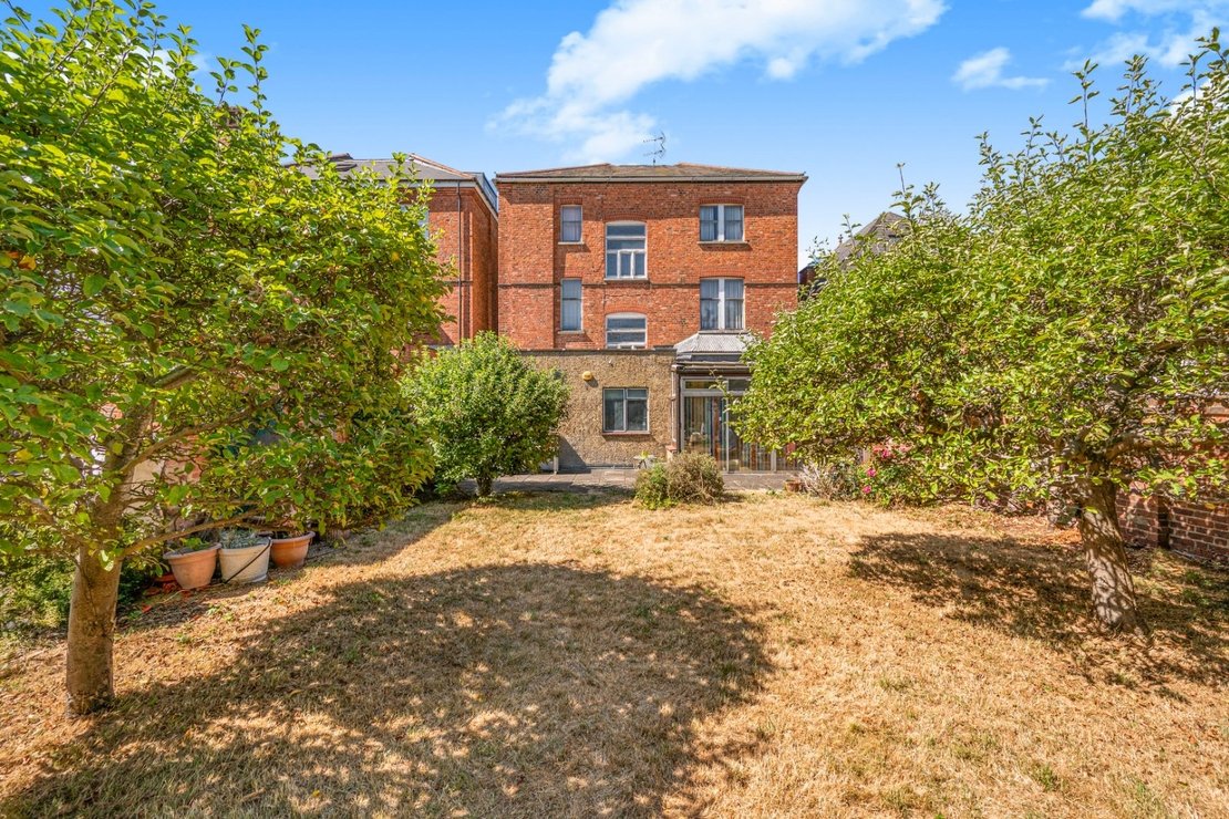 House for sale in Shoot Up Hill-view7