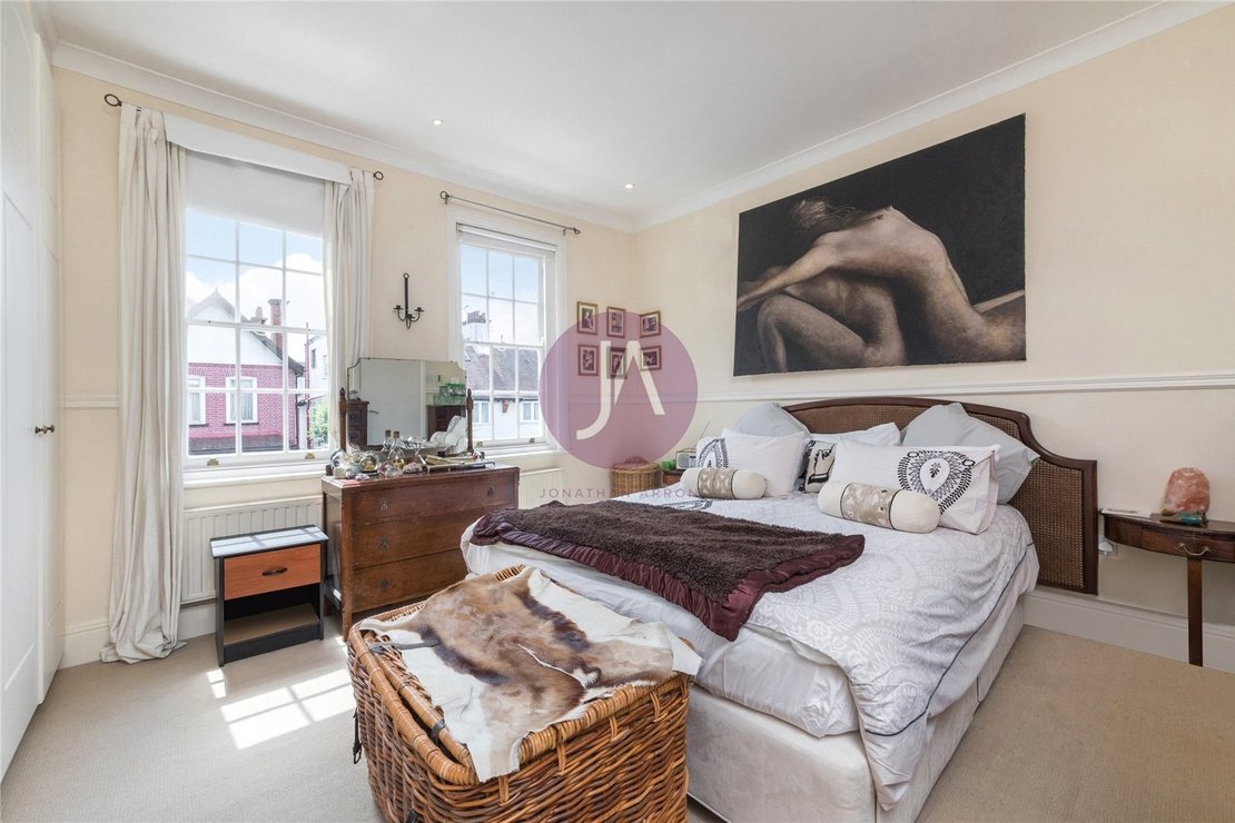 5 bedroom House for sale in St John's Road-view7