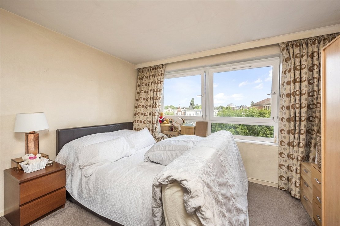 1 bedroom Flat for sale in Stuart Tower-view5