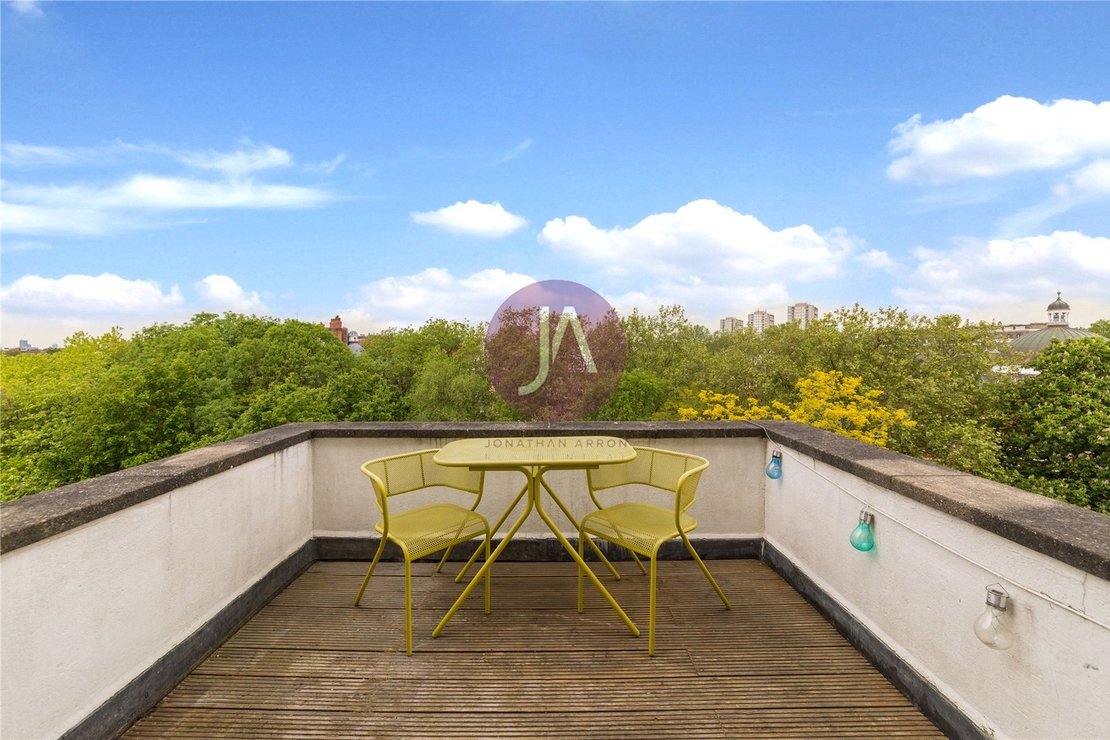 1 bedroom Flat for sale in Sutherland Avenue-view7