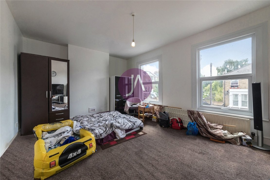4 bedroom House for sale in Tancred Road-view2