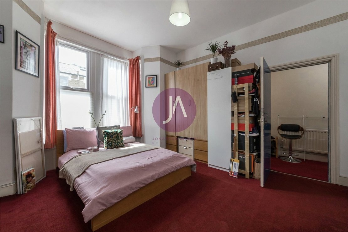 4 bedroom House for sale in Tancred Road-view11