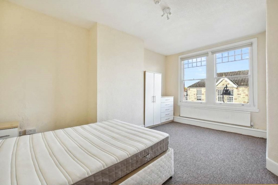 5 bedroom House for sale in Tetherdown-view6