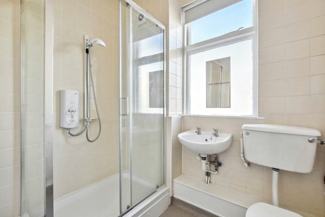 5 bedroom House for sale in Tetherdown-view9