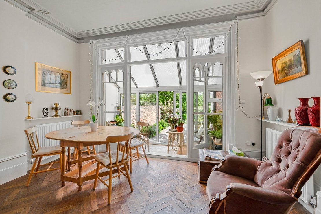 3 bedroom Flat for sale in The Avenue-view12