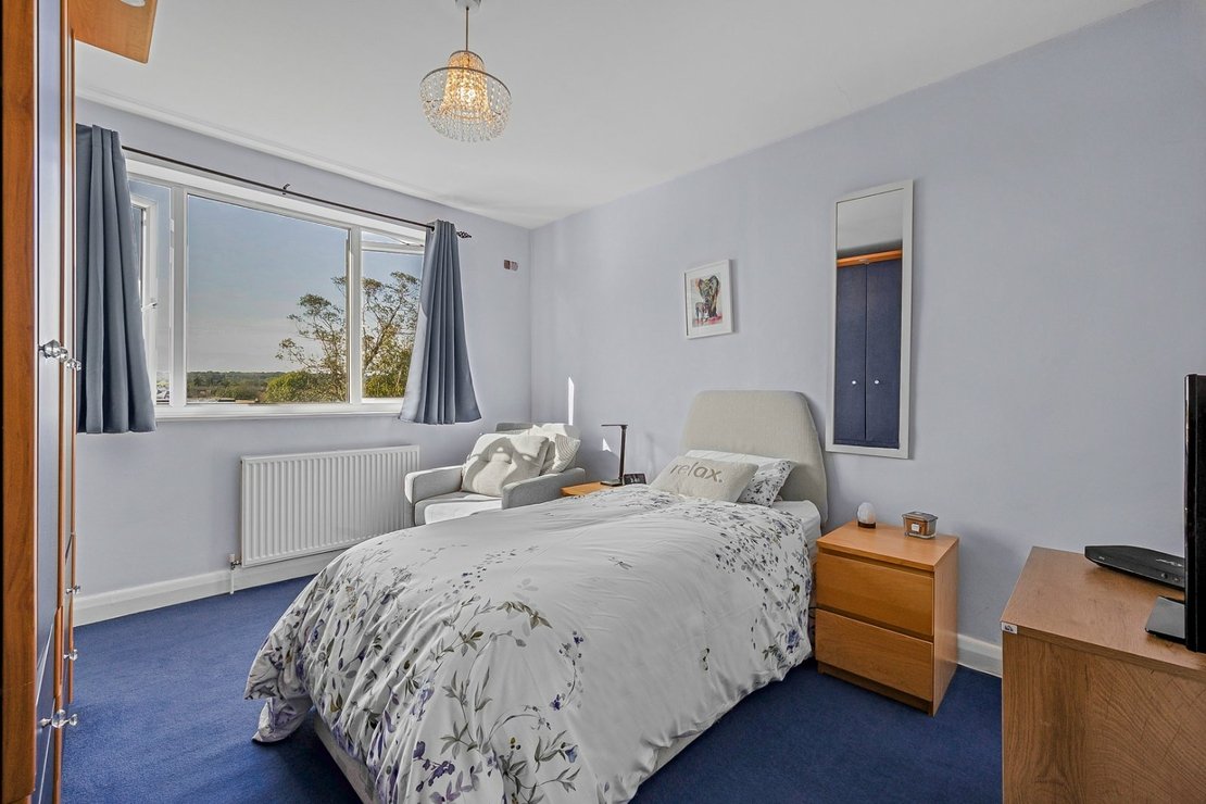 3 bedroom House for sale in Warwick Avenue-view8