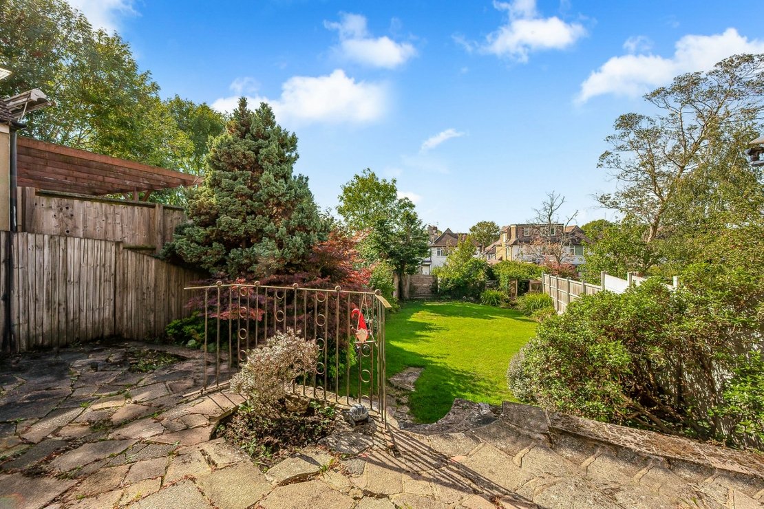 3 bedroom House for sale in Warwick Avenue-view12