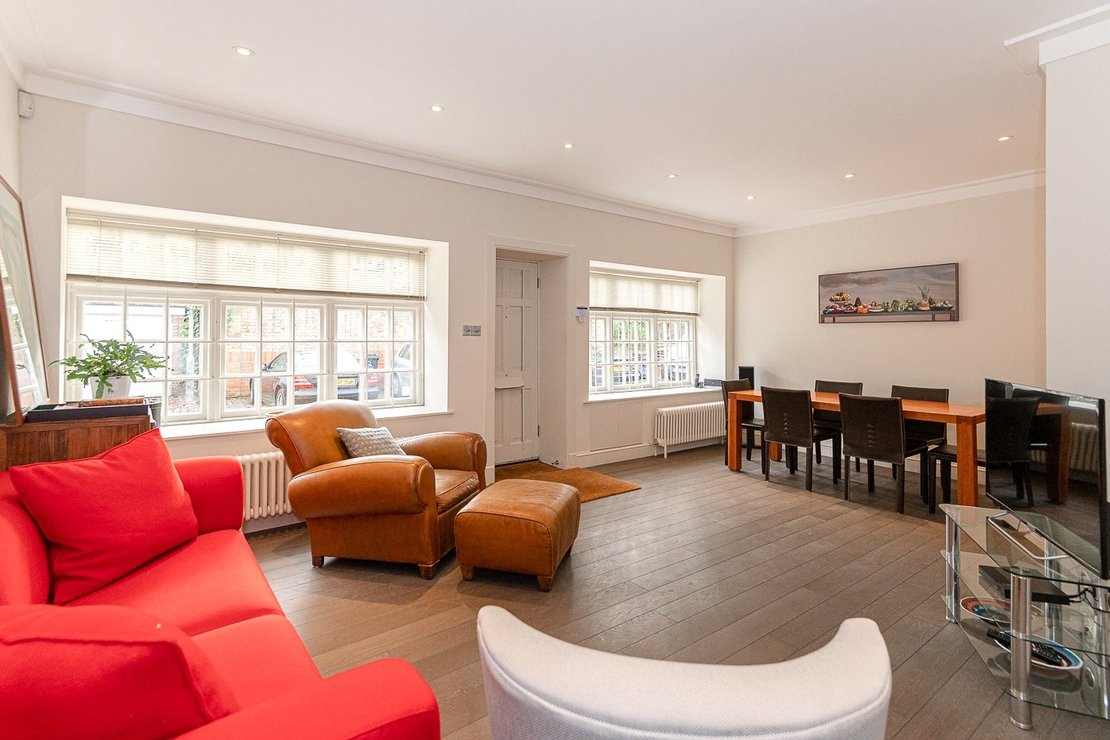 2 bedroom House for sale in Wavel Mews-view2