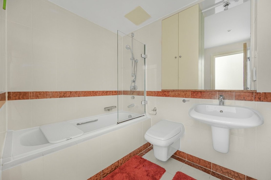 2 bedroom Flat for sale in Westfield-view10