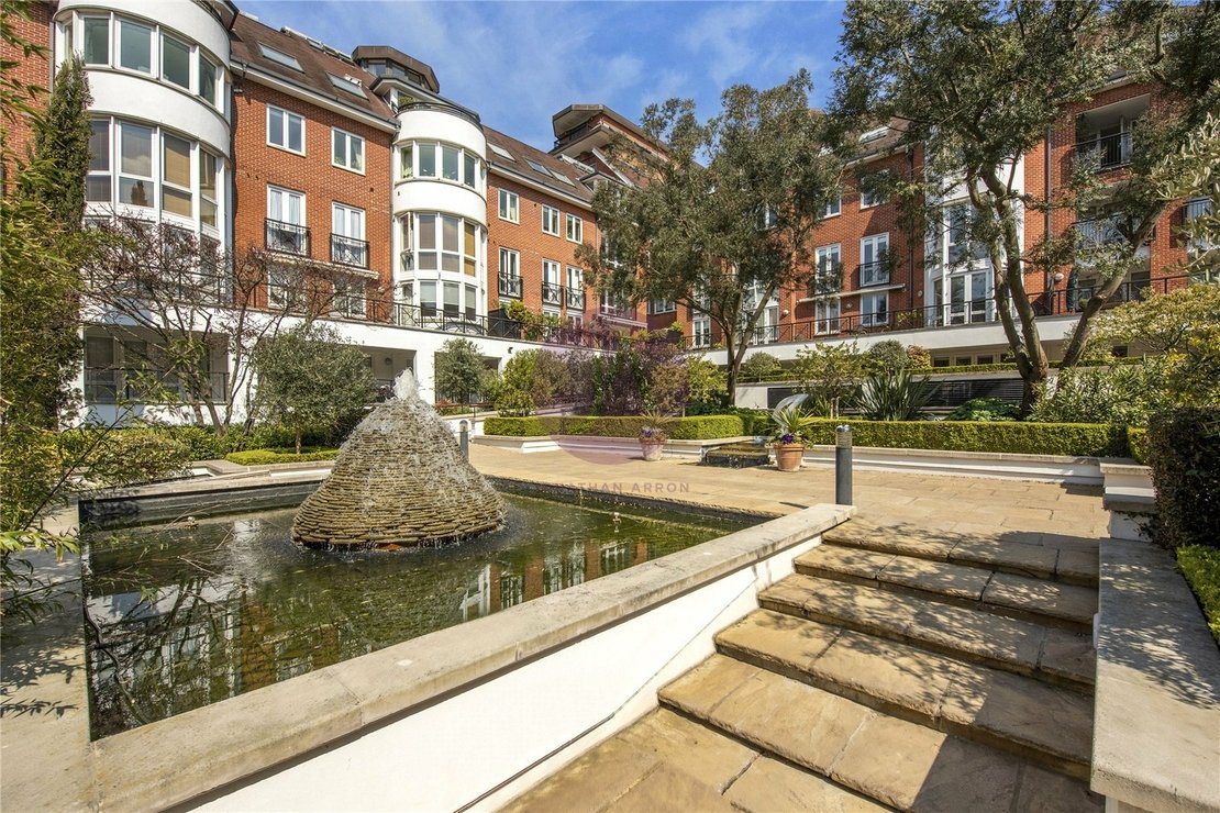 2 bedroom Flat for sale in Westfield-view18