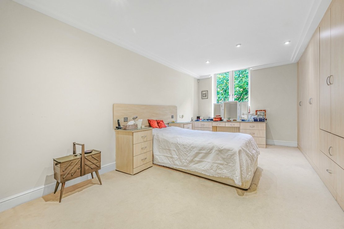 2 bedroom Flat for sale in Westfield-view7